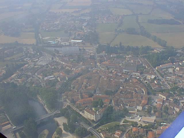 PhotoPC samedi 3 juillet 1999 1222 4.jpg (40302 octets)